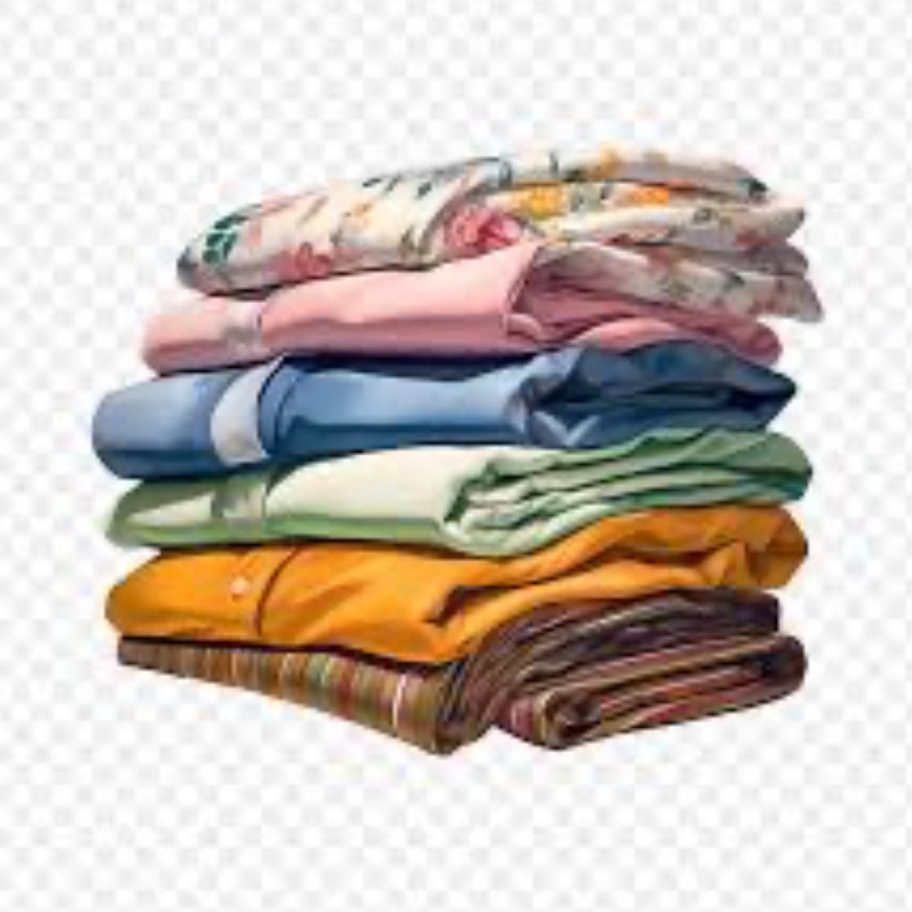 5lb box of clothes/10-14 items